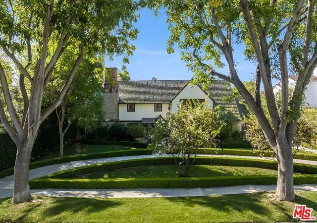 Photo 2 of Mansion for sale at 717 N Alpine Dr, Beverly Hills, CA 90210 | MLS# 26641445 | Listing updated on 2026-09-12