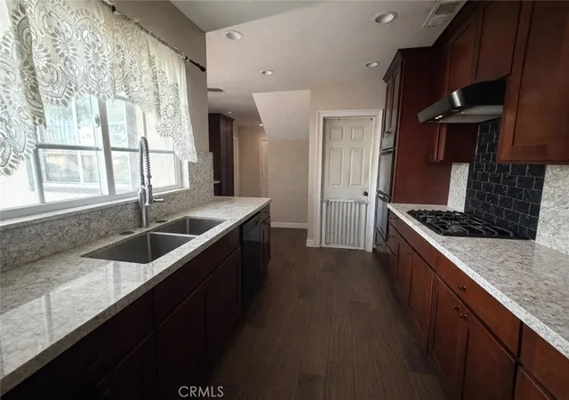 3rd image of 1071 E 46Th, Long Beach, CA 90807 | MLS# CV26021715
