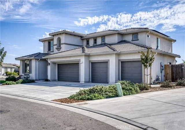 Homes for sale in Dinuba, CA | 1267 Gold King Pl Cir, Dinuba, CA 93618 | MLS# FR26021779