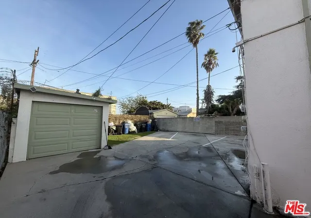 4th image of 6544 S Victoria Ave, Los Angeles, CA 90043 | MLS# 26642913
