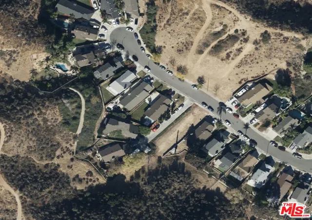 2nd image of 22908 White Pine Pl, Santa Clarita, CA 91390 | MLS# 26645341