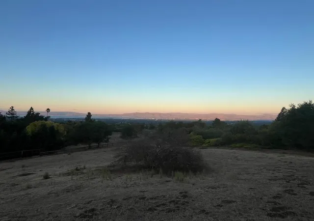 2nd image of 27251 Julietta Ln, Los Altos Hills, CA 94022 | MLS# ML82033123