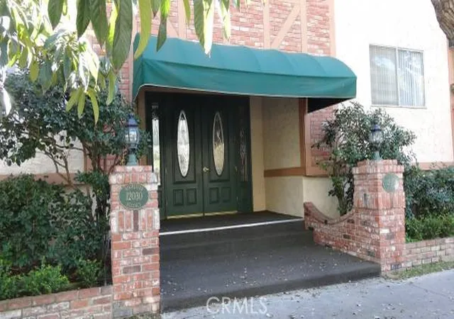 2nd image of 12030 Rochester Ave #110, Los Angeles, CA 90025 | MLS# SR26021884