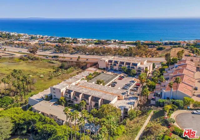 Homes for sale in Malibu, CA | 23901 Civic Center Way, Malibu, CA 90265 | Houzeo