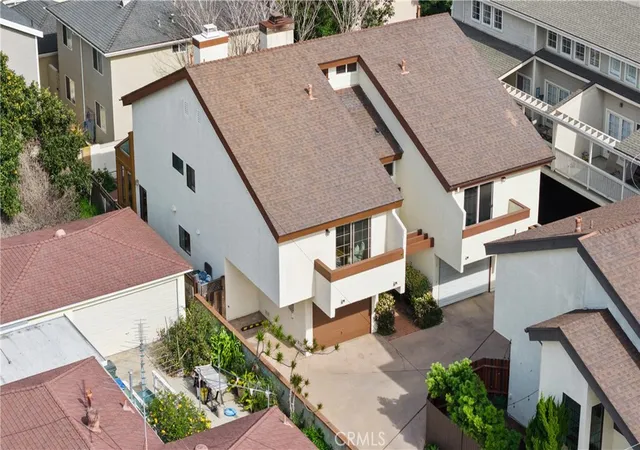 Photo 1 of Sale Pending at 2317 Carnegie Ln #B, Redondo Beach, CA 90278 | MLS# SB26018784 | Listing updated on 2026-02-10