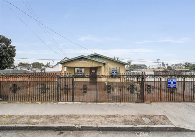 Homes for sale in Santa Ana, CA | 1822 W 4th, Santa Ana, CA 92703 | MLS# PW26021906