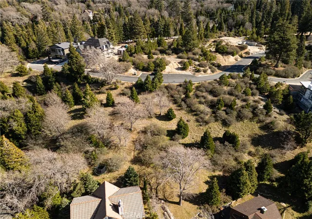 4th image of 137 Mill Pond, Lake Arrowhead, CA 92352 | MLS# IG26022208