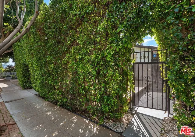 Homes for sale in Santa Monica, CA | 1226 Chelsea Ave, Santa Monica, CA 90404 | MLS# 26645517
