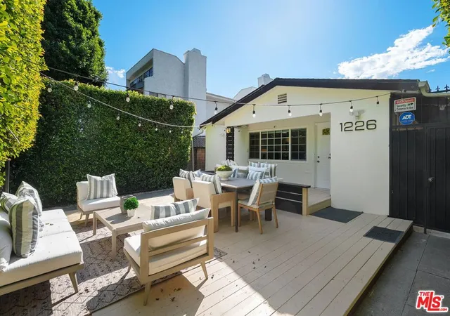 Homes for sale in Santa Monica, CA | 1226 Chelsea Ave, Santa Monica, CA 90404 | MLS# 26645517