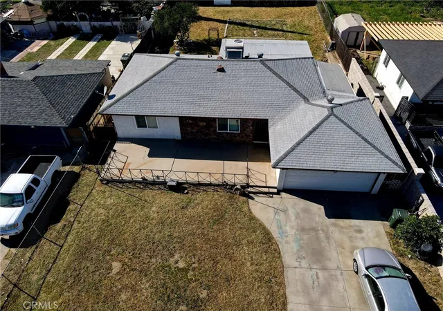 5th image of 9454 Frankfort Ave, Fontana, CA 92335 | MLS# CV26022363