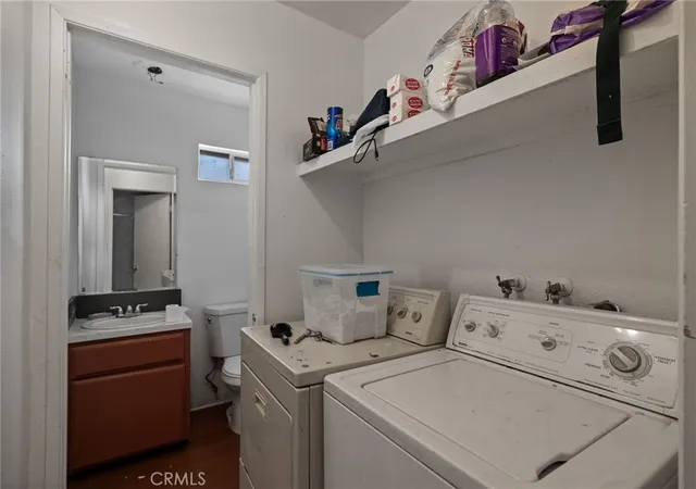 4th image of 715 N St, Bakersfield, CA 93304 | MLS# SB26020700