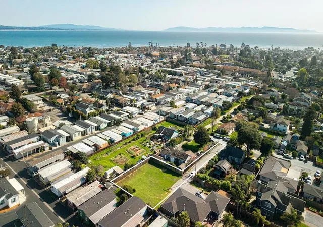 1st image of 0 Roland, Santa Cruz, CA 95062 | MLS# ML82033226