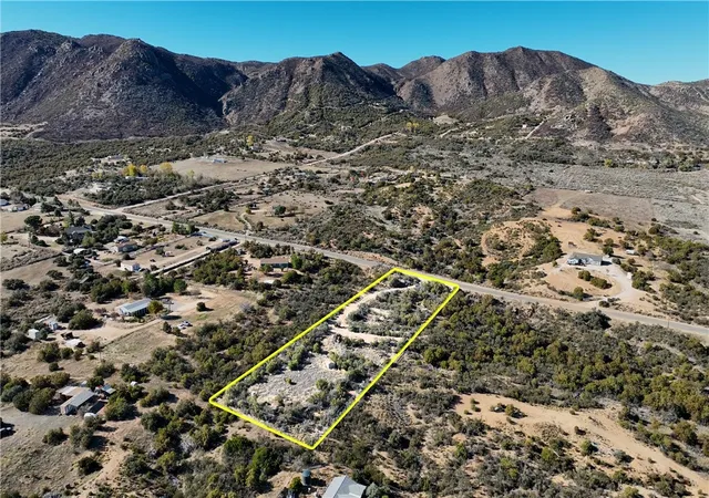 5th image of 1 Chapman Rd, Anza, CA 92539 | MLS# SW26022464