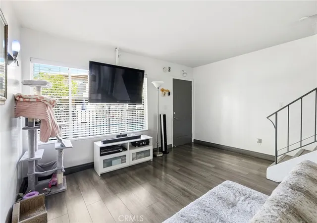 3rd image of North Hollywood Terrace, Green Valley, CA 91606