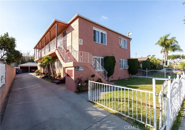 1st image of 9723 San Juan, South Gate, CA 90280 | MLS# DW26022544