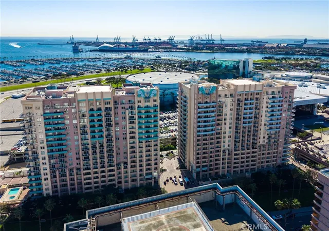 Homes for sale in Long Beach, CA | 388 E Ocean Boulevard, Long Beach, CA 90802 | Houzeo