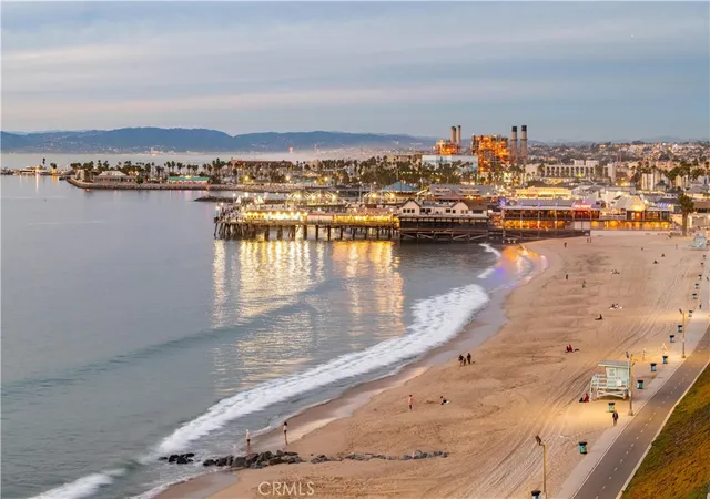 Homes for sale in Redondo Beach, CA | 565 Esplanade #202, Redondo Beach, CA 90277 | MLS# PV26022822