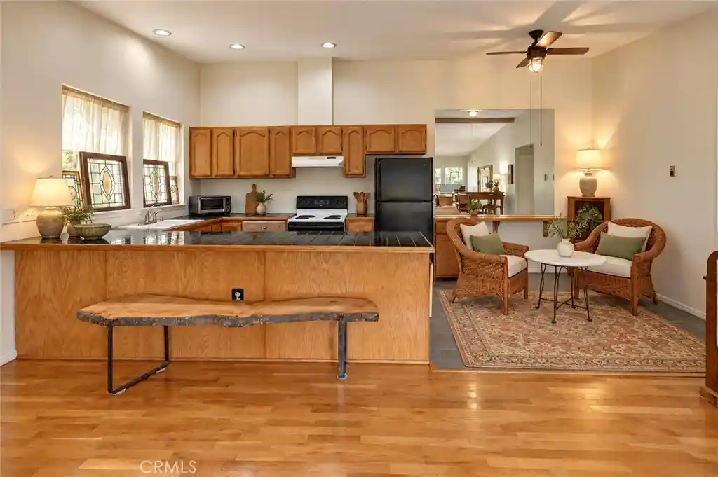 Listing Photo 1 - Condo for sale in building located at 76 Calle Aragon, Laguna Woods, CA 92637 - Unit #S