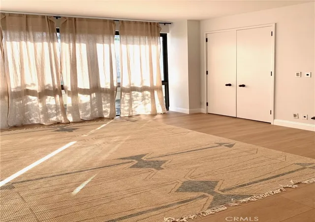 image of 222 Monterey Rd, Glendale, CA 91206