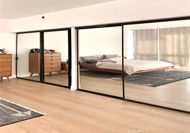 image of 222 Monterey Rd, Glendale, CA 91206