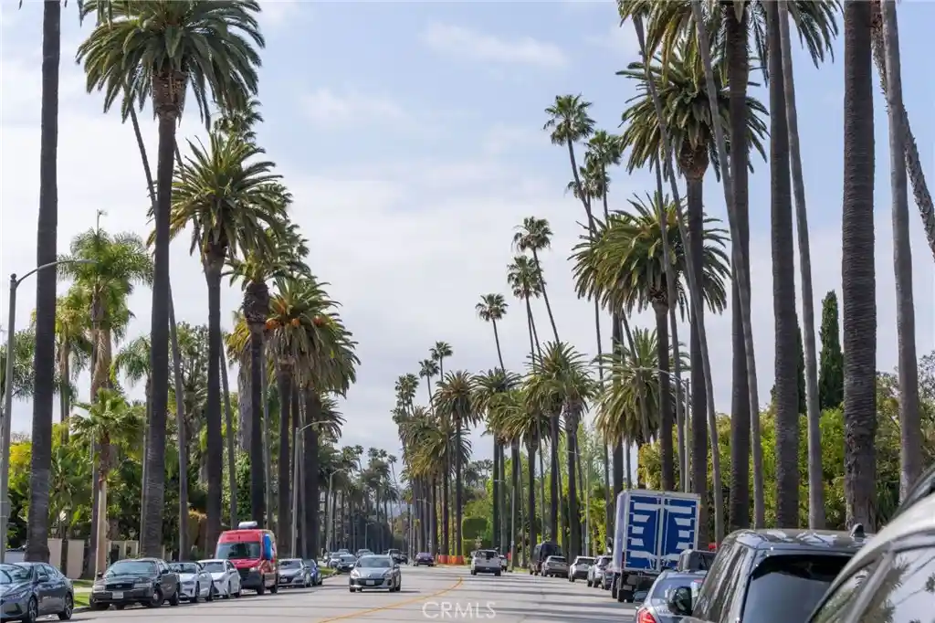 Listing Photo 25 - Condo for sale in 9330 Clifton Wy located at 9330 Clifton Wy, Beverly Hills, CA 90210 - Unit #301
