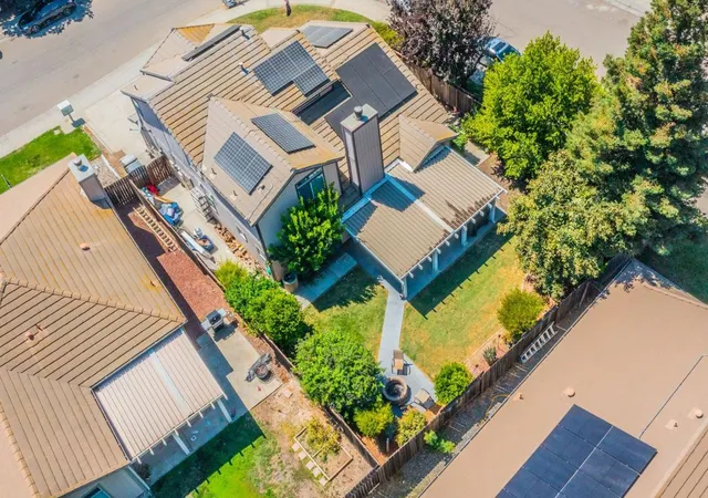 Photo 3 of Sale Pending at 690 Woodard Way, Dixon, CA 95620 | MLS# 41122683 | Listing updated on 2026-02-08