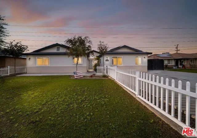 Photo 1 of Single family home for sale at 10512 Dee Ave, Bakersfield, CA 93312 | MLS# 25629549 | Listing updated on 2026-09-18