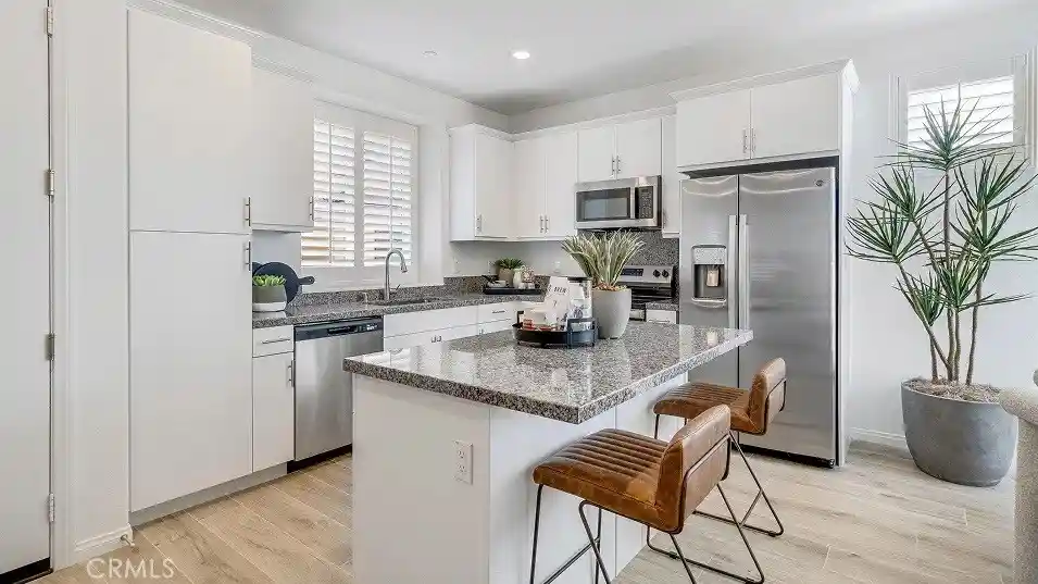 Listing Photo 2 - Condo for sale in 1212 Yeager Ave located at 1212 Yeager Ave, Rialto, CA 92376 - Unit 1212 Yeager Ave