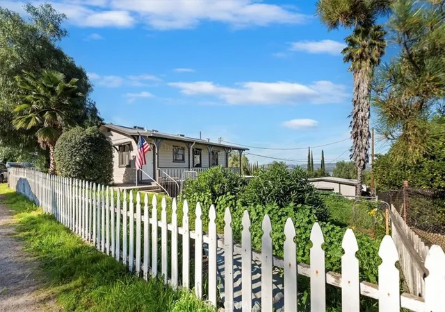 Photo 2 of Sale Pending at 33384 Adelfa St, Lake Elsinore, CA 92530 | MLS# IV26023151 | Listing updated on 2026-09-07