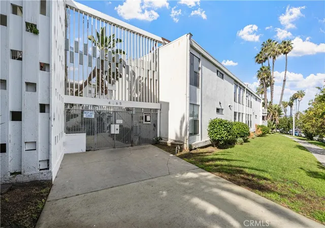 Homes for sale in Los Angeles, CA | 4065 Ursula, Los Angeles, CA 90008 | Houzeo