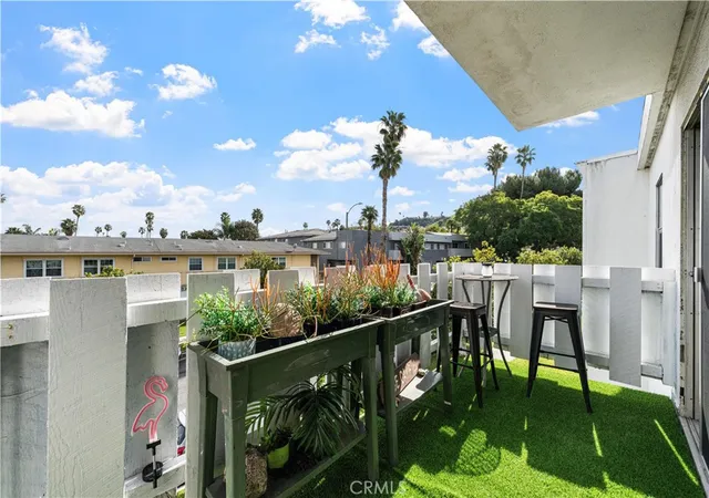 Homes for sale in Los Angeles, CA | 4065 Ursula #6, Los Angeles, CA 90008 | MLS# SW26023166