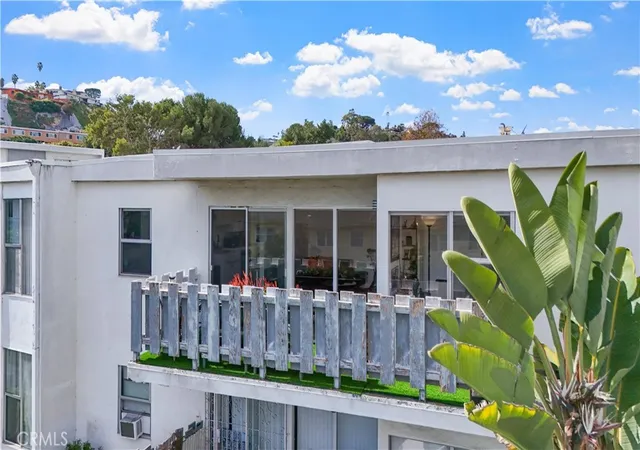 Homes for sale in Los Angeles, CA | 4065 Ursula #6, Los Angeles, CA 90008 | MLS# SW26023166