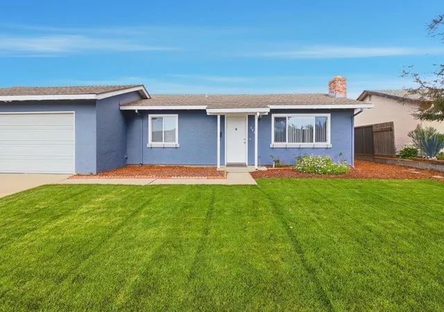 Homes for sale in Salinas, CA | 609 Saint George Dr, Salinas, CA 93905 | MLS# ML82033362