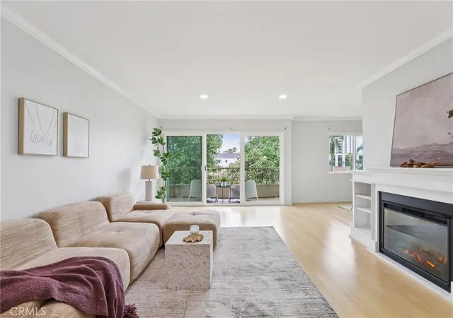 Photo 1 of Sale Pending at 100 Hermosa Ave #3A, Long Beach, CA 90802 | MLS# RS26023478 | Listing updated on 2026-05-27
