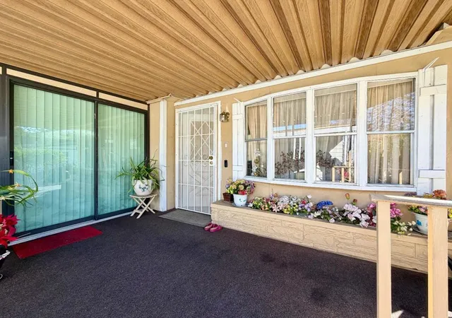Homes for sale in San Jose, CA | 3135 Oakbridge Dr #3135, San Jose, CA 95121 | MLS# ML82033384