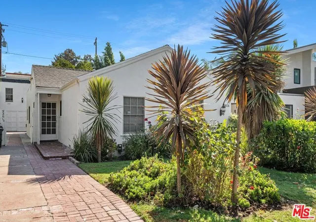 Photo 3 of Single family home for sale at 934 N La Jolla Ave, West Hollywood, CA 90046 | MLS# 26646073 | Listing updated on 2026-10-01