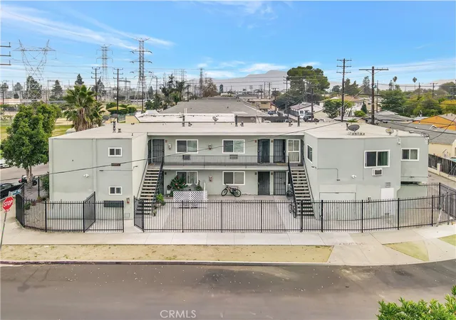 1st image of 5887 Whitnall, North Hollywood, CA 91601 | MLS# SR26023696