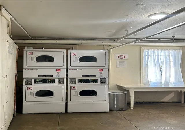 2nd image of 2121 James M Wood Blvd, Los Angeles, CA 90006