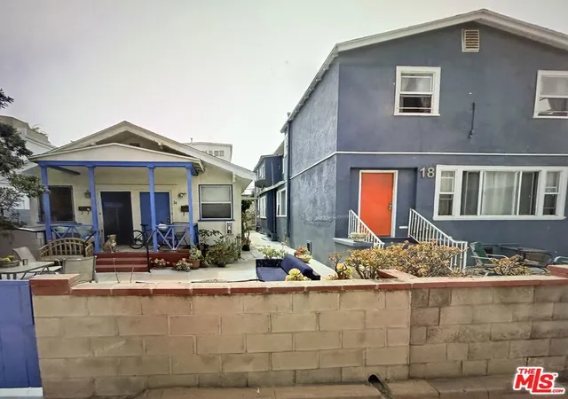 1st image of 20  22 Breeze Ave, Venice, CA 90291 | MLS# 26645537