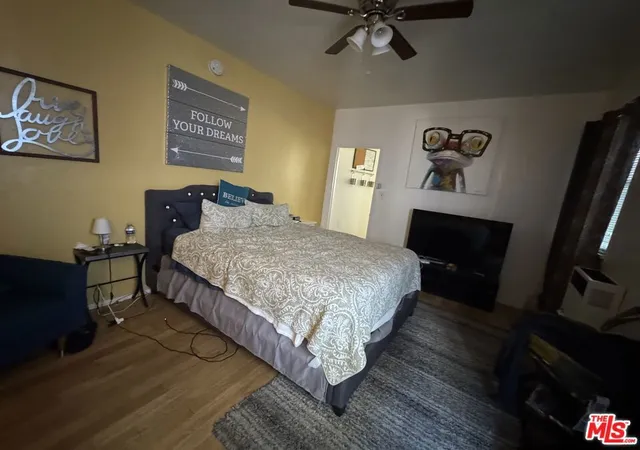 2nd image of 20  22 Breeze Ave, Venice, CA 90291 | MLS# 26645537