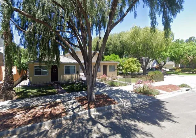 4th image of 284 Elmwood St, Mountain View, CA 94043 | MLS# ML82033425