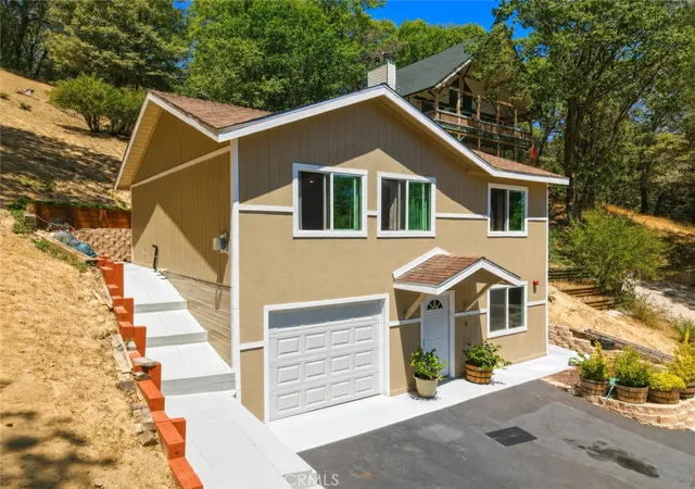 3rd image of 24743 Edelweiss Dr, Crestline, CA 92325 | MLS# PW26023731