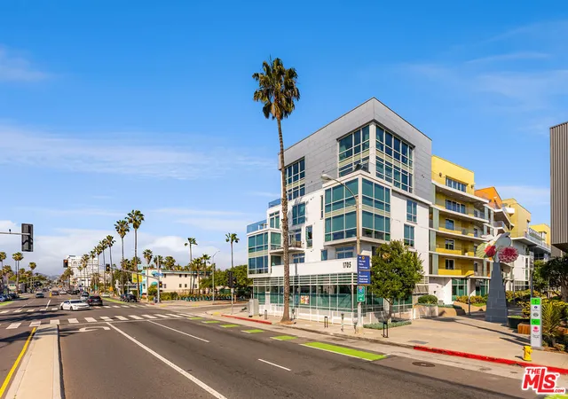 Homes for sale in Santa Monica, CA | 1705 Ocean Ave #208, Santa Monica, CA 90401 | MLS# 26644325