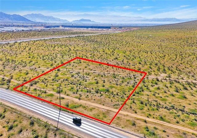 2nd image of 1 Johnson Rd, Apple Valley, CA 92307 | MLS# HD26024201