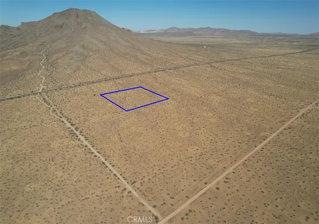 5th image of 35 Gustine St, Apple Valley, CA 92307 | MLS# HD26024228