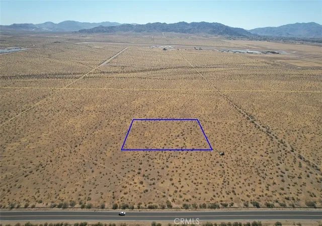 7th image of 35 Gustine St, Apple Valley, CA 92307 | MLS# HD26024228
