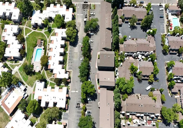 2nd image of 3839 Vineyard Ave, Pleasanton, CA 94566