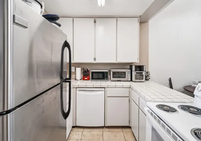 3rd image of 3839 Vineyard Ave, Pleasanton, CA 94566