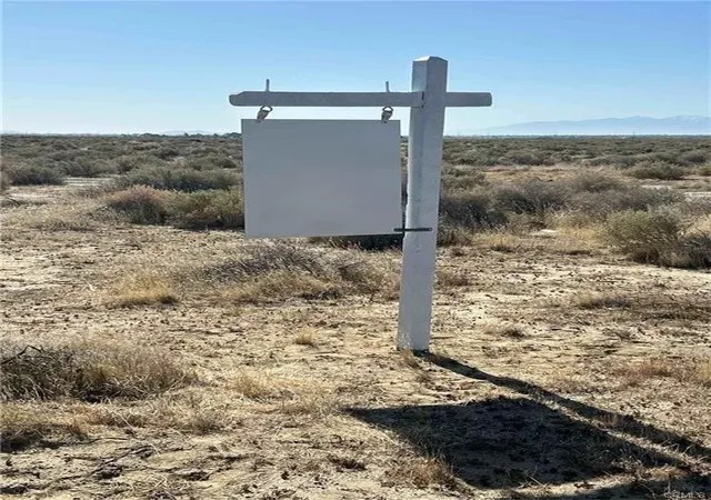 2nd image of 0 Vic Ave E 8 37th Stw, Lancaster, CA 93534 | MLS# AR26024045