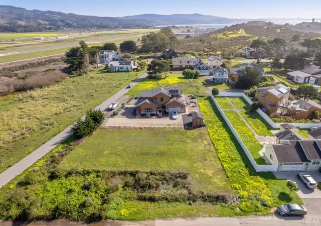 2nd image of 0 San Ramon Ave, Moss Beach, CA 94038 | MLS# ML82033474
